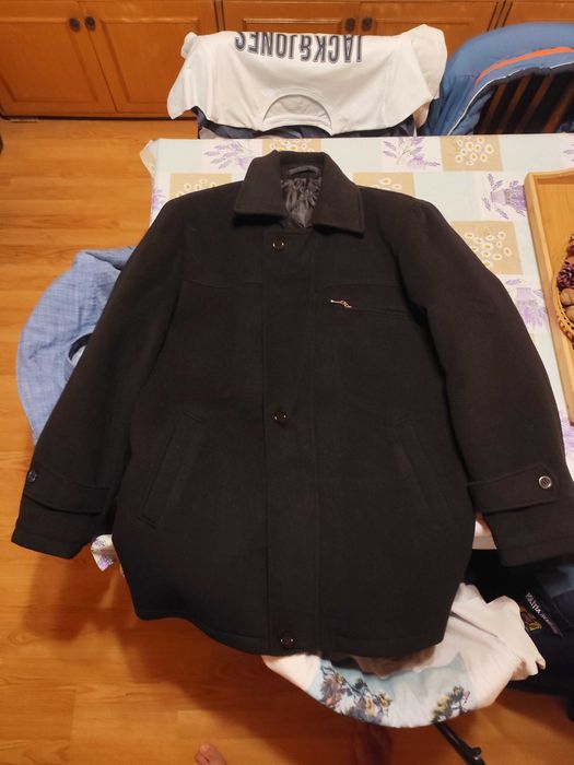 Palton Barbati Negru Nou Marimea M - XL - 48