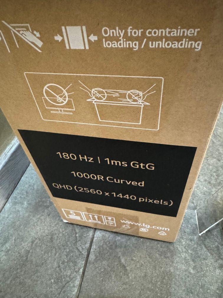 Monitor Ultragear nou Amanet BKG