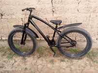 Velo max. Sotiladi . Aybi orqa tormozlari yoʻq.