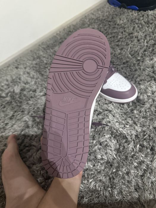 Jordan 1 Retro OG Mauve