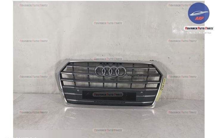 Ауди СКю5 / Audi SQ5 Оригинална централна решетка предна броня със сен