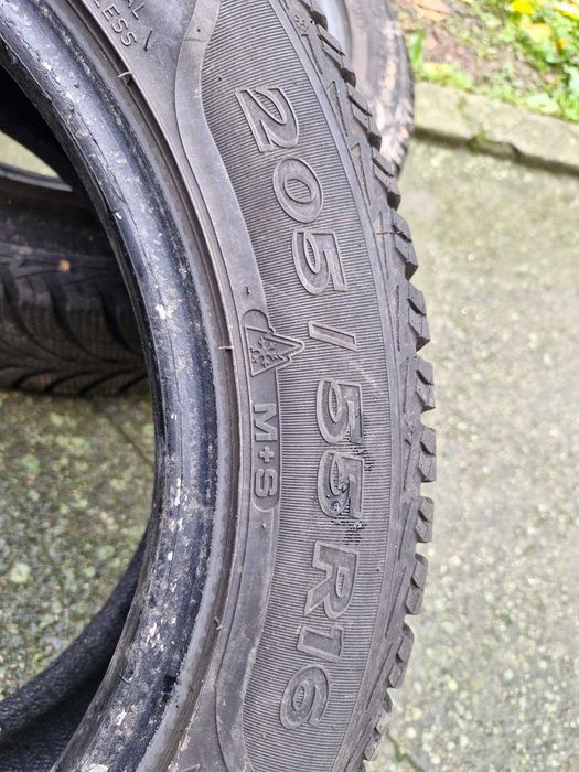 Гуми Зимни 205 55 R16 SAVA Eskimo и BARUM Polaris 4бр.