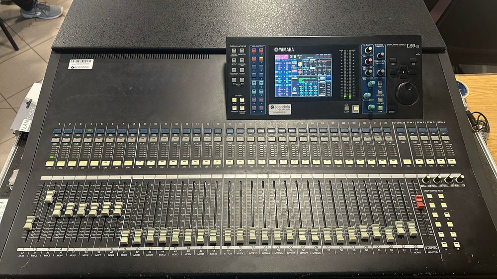 Mixer Digital Yamaha LS9-32