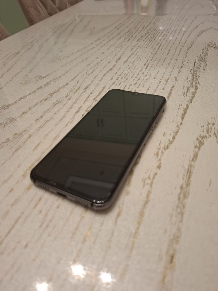 Mi 9 SE. 64GB, BLACK.