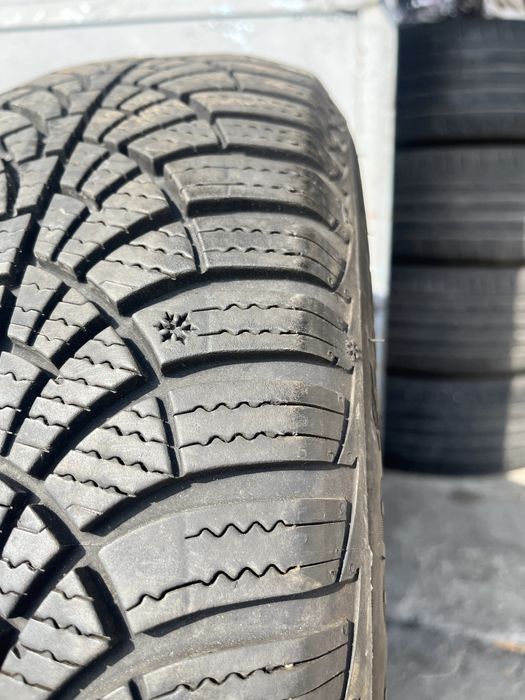 2 бр. зимни гуми 185/60/15 GoodYear DOT 2619 6,5 mm