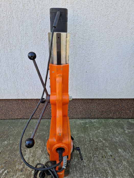 Flex BSS 1202 VR - masina de gaurit cu talpa magnetica