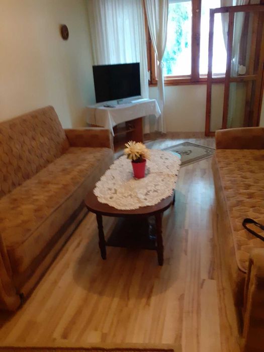 Дава се под наем Двустаен апартамент в Бургас, Възраждане - 65 кв.м за 306 € - Снимка #3