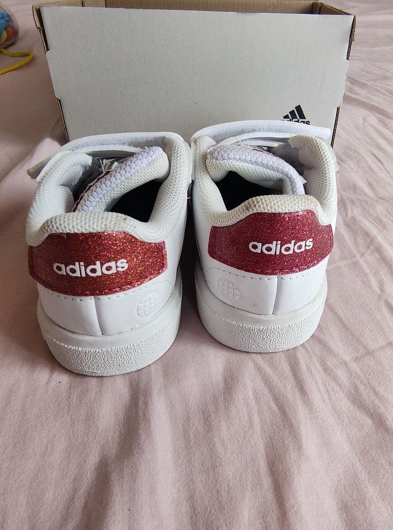 Adidas детски маратонки
