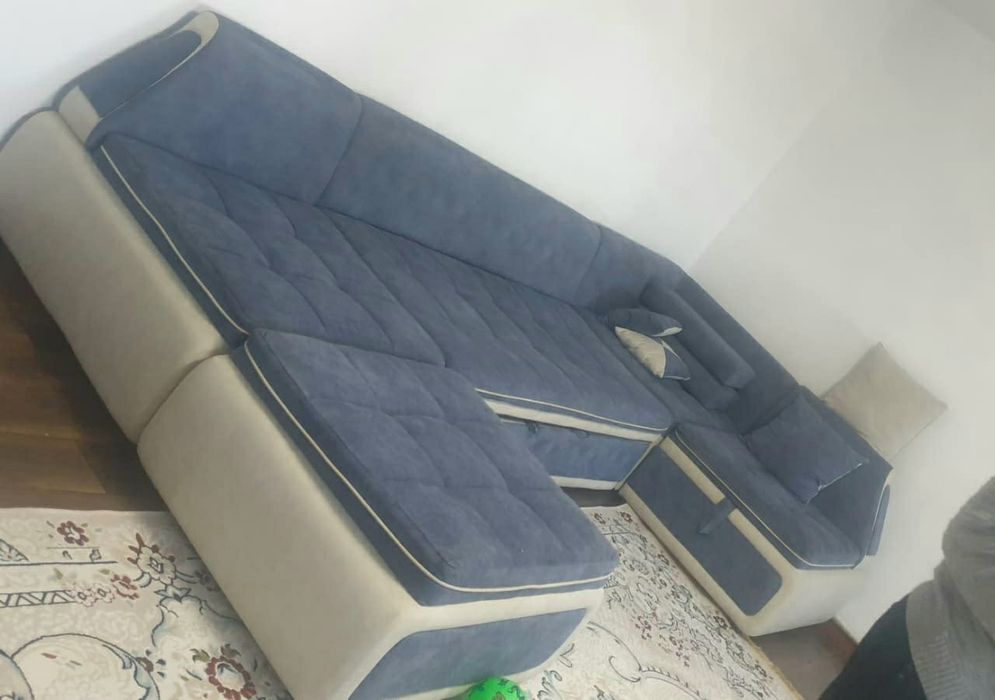 Большой диван продам