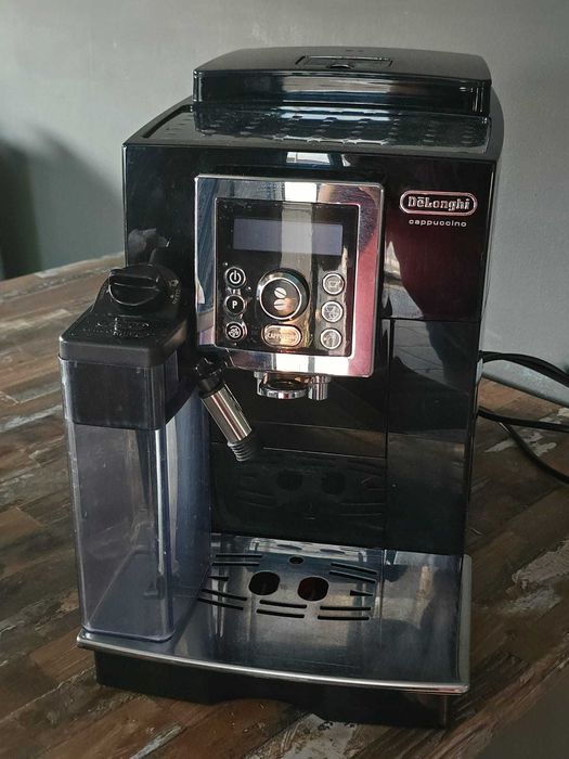 Vand Espressor automat De'Longhi Cappuccino Sistem LatteCrema,
