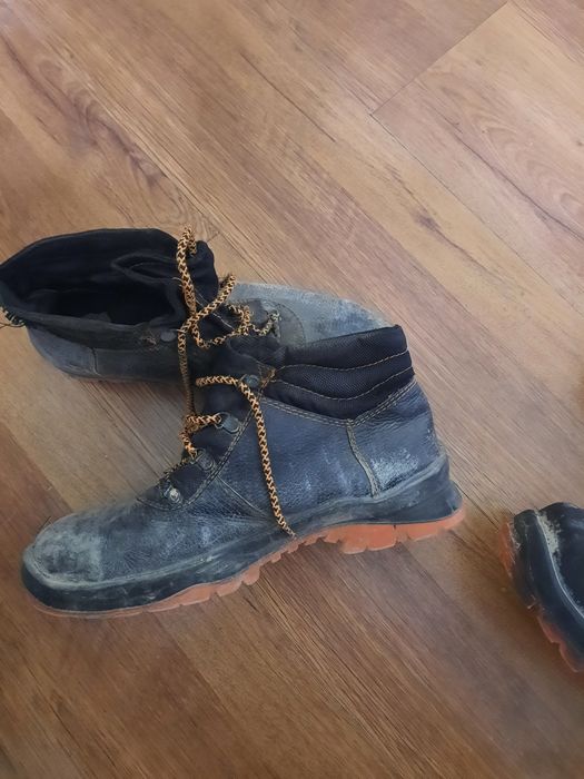 Продаётся рабочие батанки.