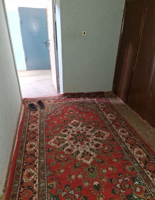 Чирчик шахар
Аранча ваини гарадок   
#3-хона 1-етаж 
Квартира ижара