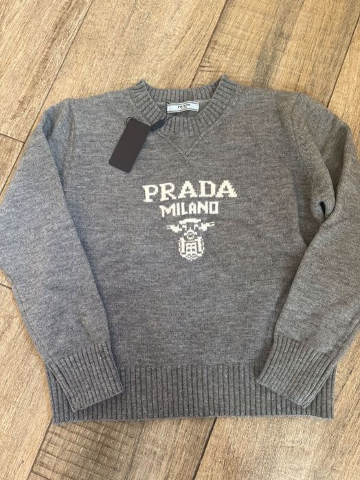 Дамски пуловер нов