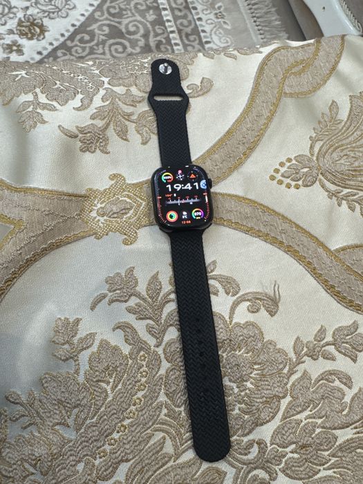 Продам смарт часы HK10 pro в отличном состояний