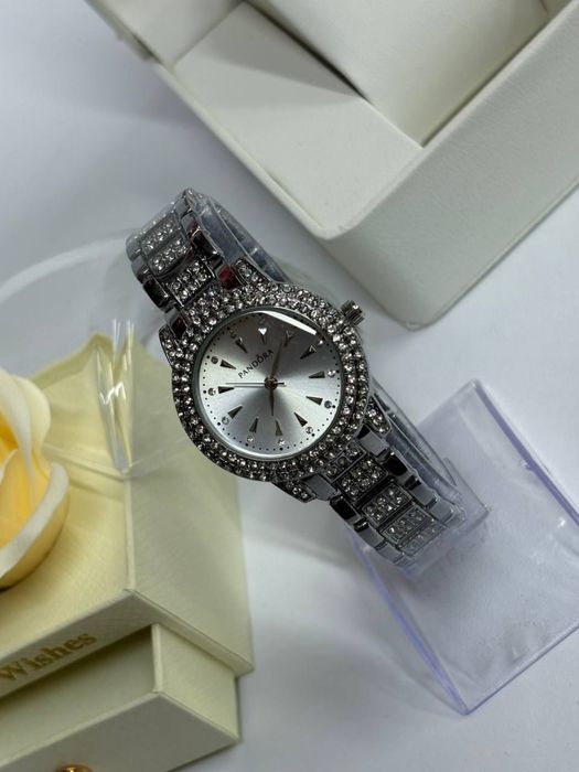 Продается часы женские/мужские