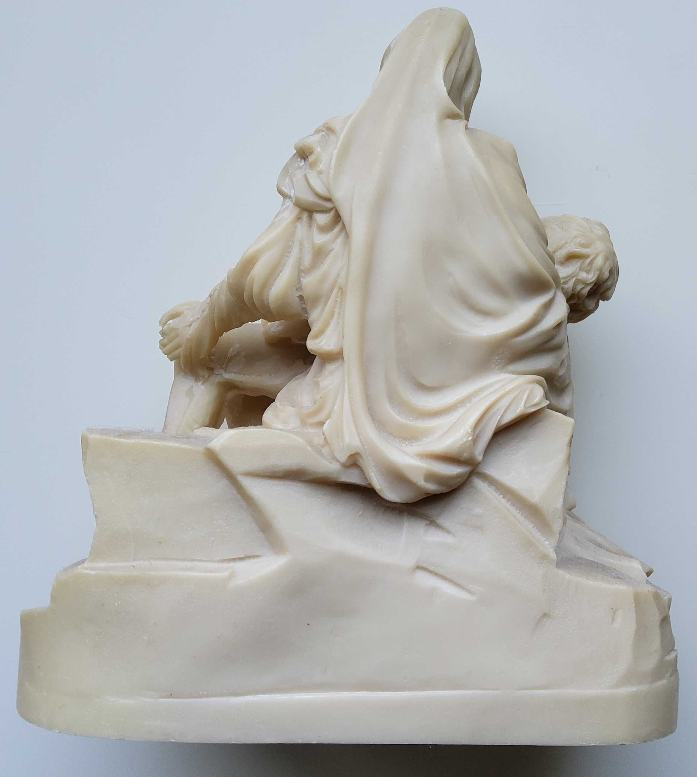 Pietà (Michelangelo) Înălțime 23 cm, Lățime 19,5 cm, Greutate 2674 g