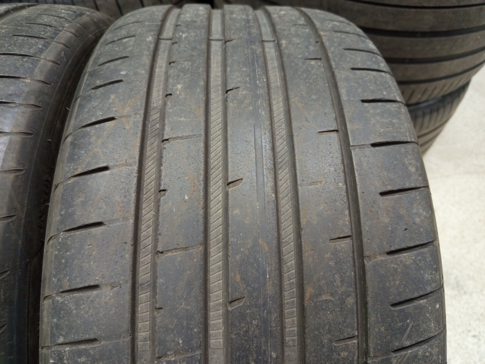 Goodyear 265/35/21-2бр