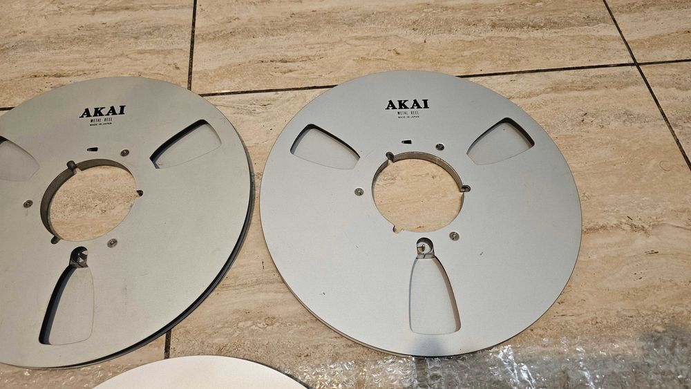 Role metalice Akai NAB, originale. Stare foarte buna, pret pe bucata!