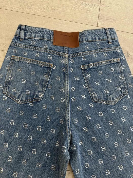 Дамски премиум клас дънки.