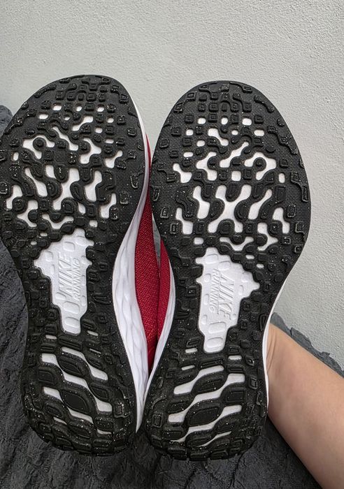 Детски маратонки Nike Revolution 6 NN размер 33,5