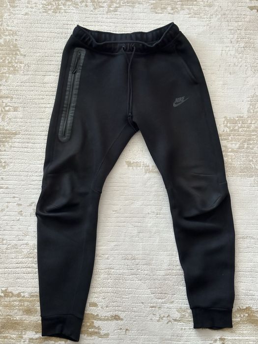 Nike Tech Fleece - S