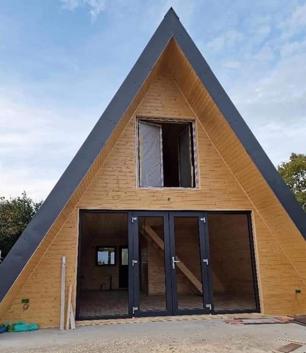 Vand casa modulara din lemn tip A frame