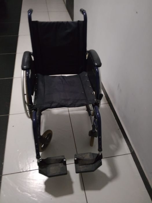 Инвалидная коляска 9