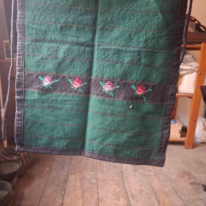 Стари престилки за носии