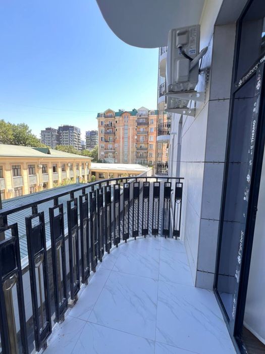 Люксовая квартира ЖК Skyline Towers 3/2/14 76м2