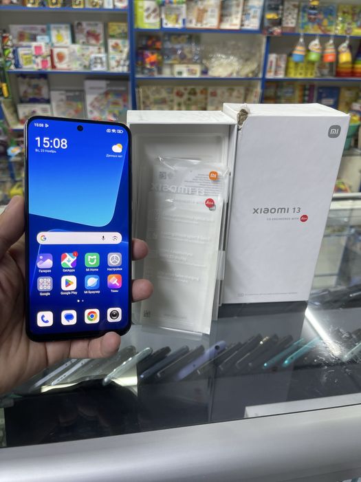 Xoiami 13 5G.   12/256
