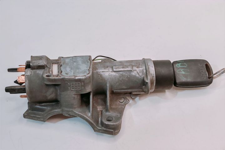 Contact Pornire  cu Cheie 4B0905851C Audi A4 B6 seria