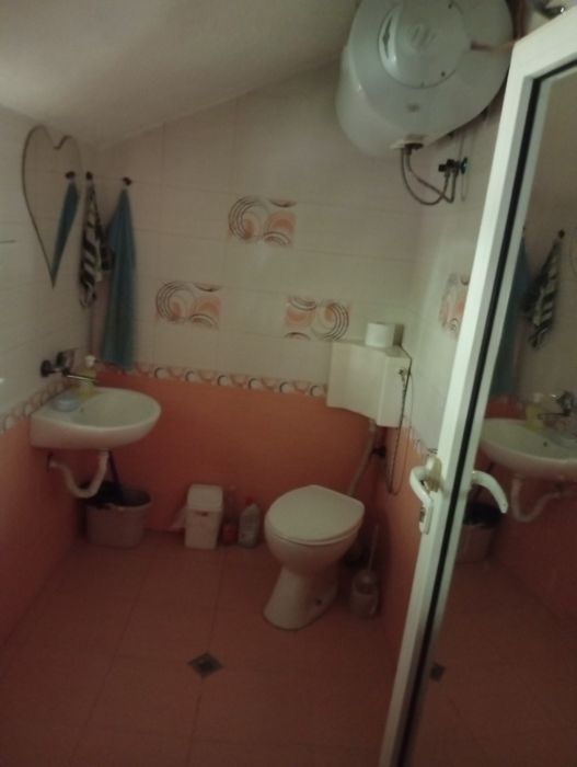 Дава се под наем Етаж от къща в София, Триъгълника - 50 кв.м за 402.9 € - Снимка #4