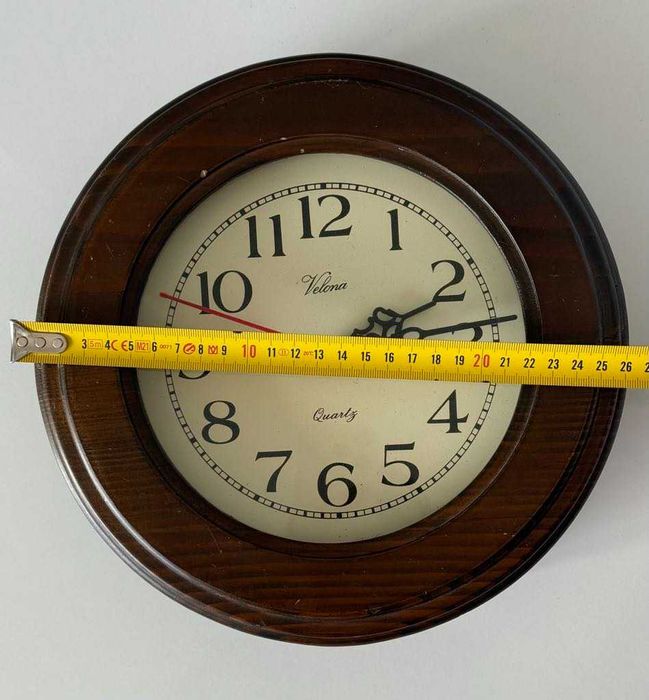 Винтидж дървен часовник с кварцов механизъм