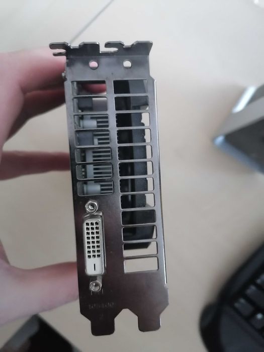 Видео карта SAPPHIRE PULSE Radeon RX 560 4GB