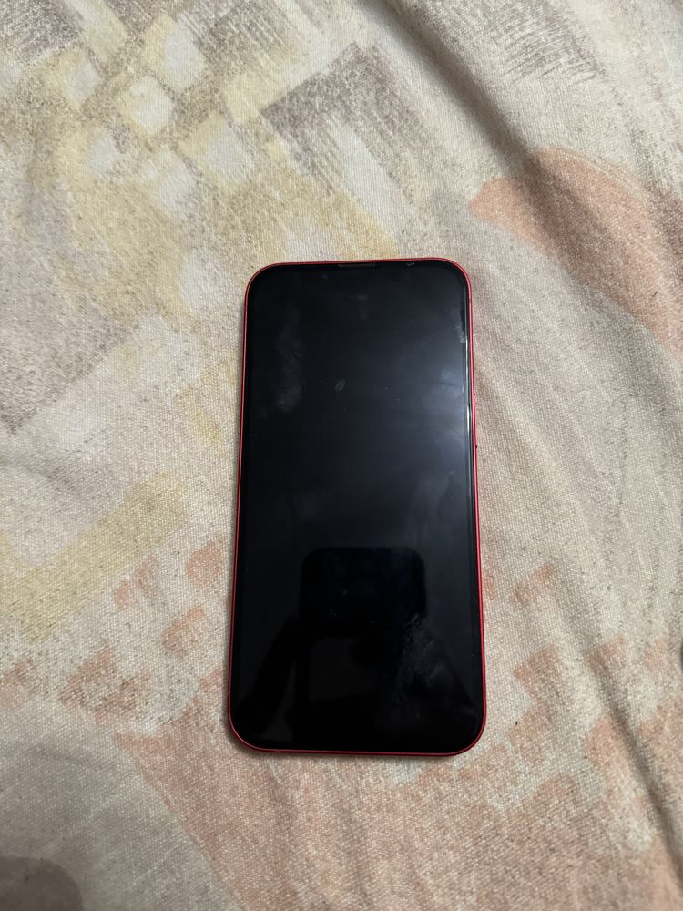 Vand Iphone 13 red impecabil