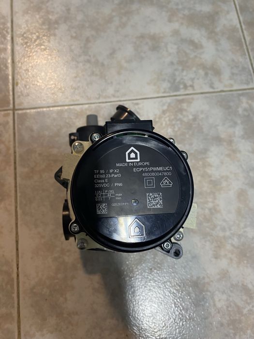 Vand pompa de recirculare