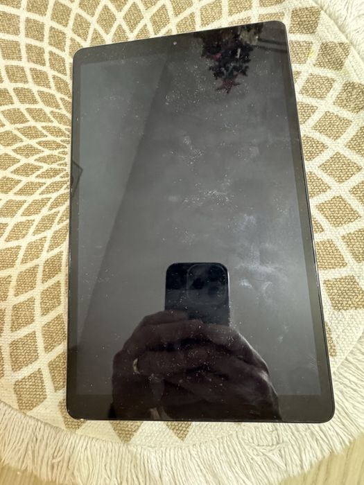 Tableta 10 inch  Samsung sm-t510 defecta