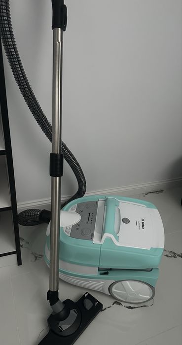 Aspirator Bosh AquaWash&Clean