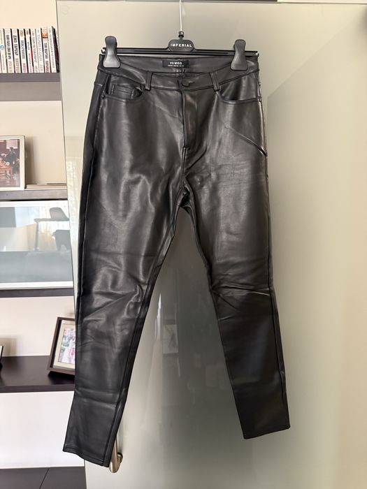 Дамски панталон от еко кожа