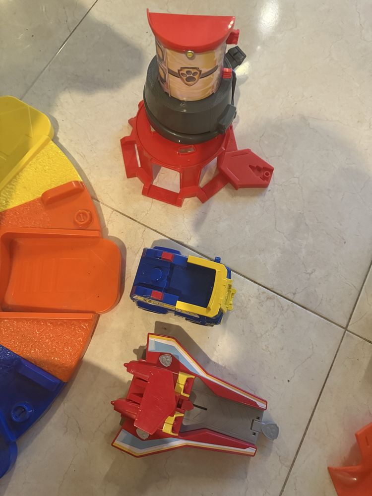 Paw Patrol Голяма кула с наблюдателница Пес Патрул. Подарък дъждобран.