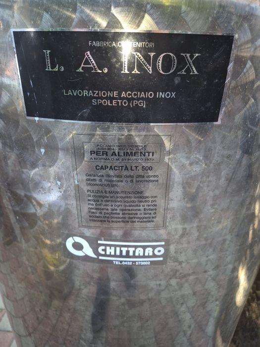 Butoaie inox alimentar pentru vin