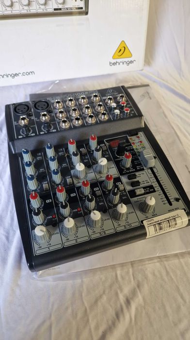 Микшерный пульт Behringer XENYX 1002FX