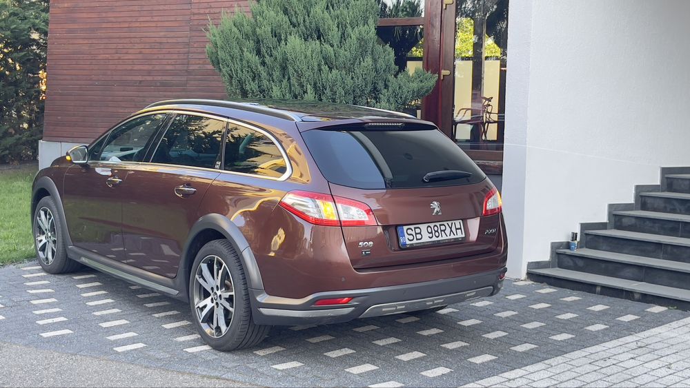 Vand sau schimb peugeot 508  RXH Hybrid 4x4 202 cp