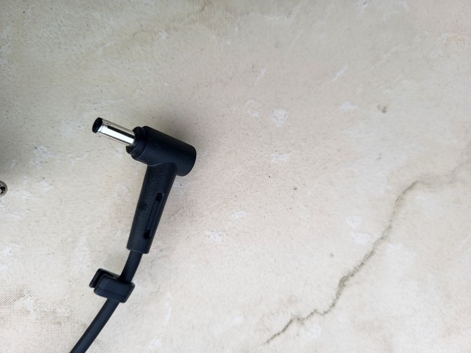 Incarcator laptop Asus 19V 2,37A 45W - mufa subtire 4,0x1,35mm