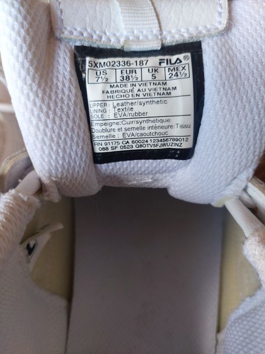 Se vând adidasi Fila nou nouti