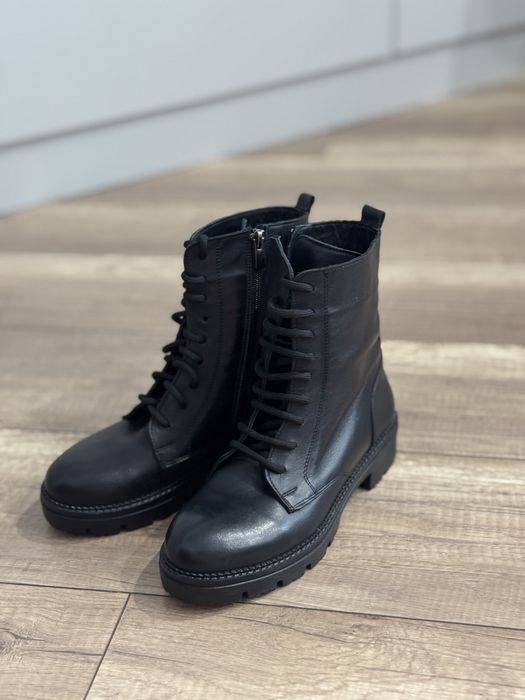 Продам новую зимнюю обувь