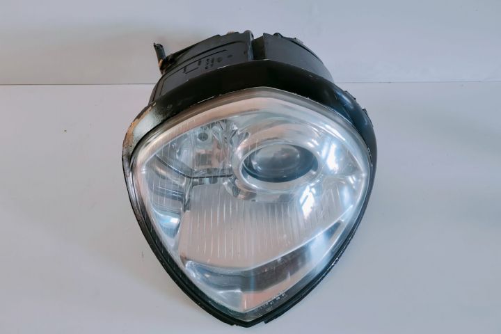 Far Stanga cu modul xenon cu o clama lipsa 15592500Li Lancia Thesis p