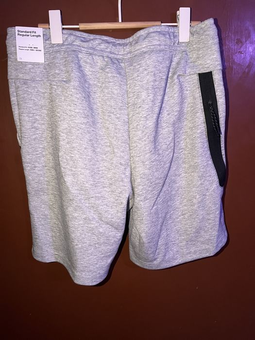 pantaloni scurti nike tech