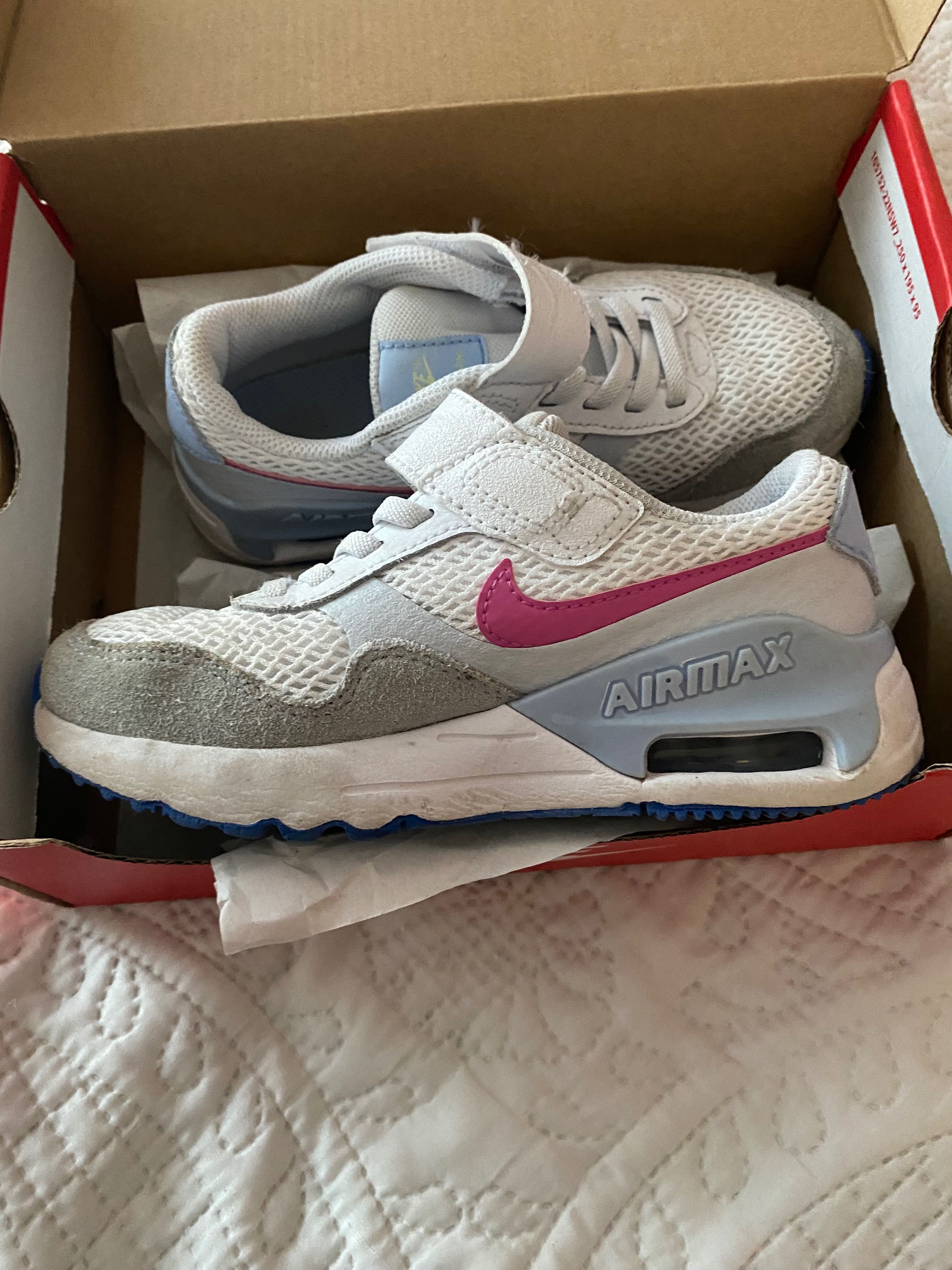 Детски оригинални маратонки NIKE размер 30