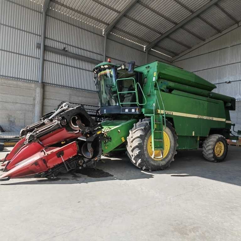Vand combina John Deere 2256, 4*4